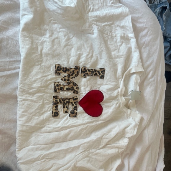 Urban Outfitters Tops - I love me